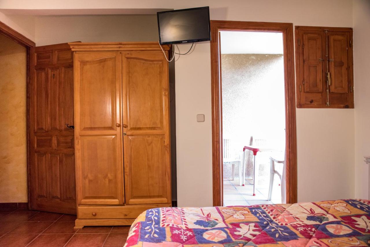 Hospedaje Rural Casa Parri Poveda de la Sierra Esterno foto