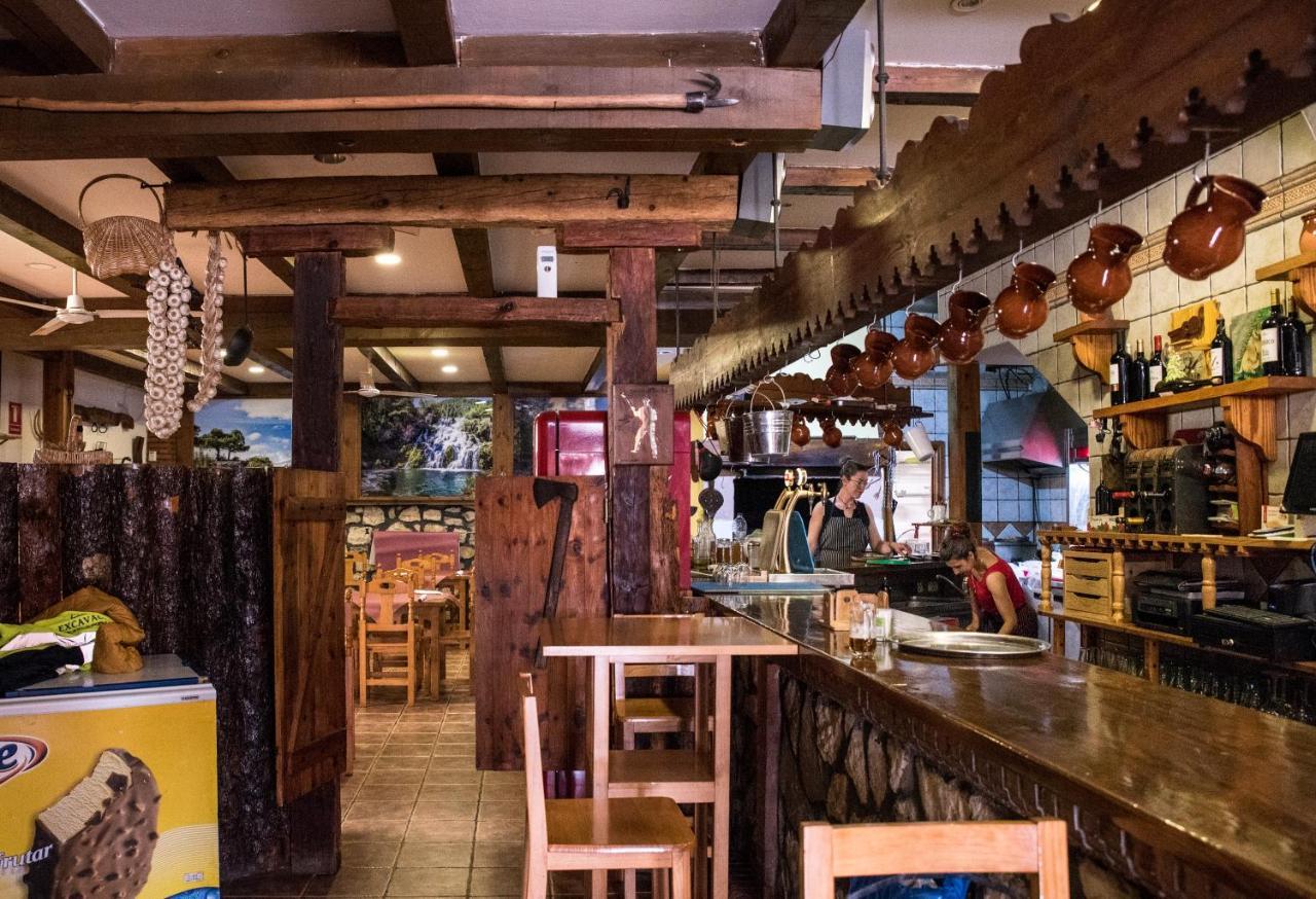 Hospedaje Rural Casa Parri Poveda de la Sierra Esterno foto